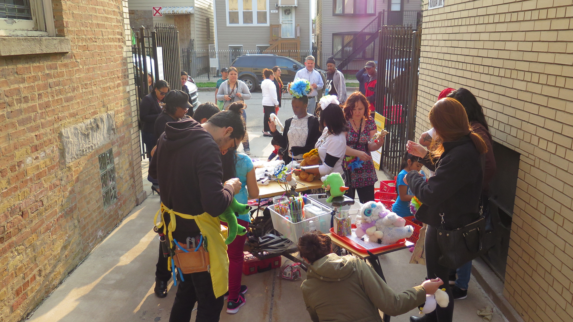 a community workshop in a Chicago alley